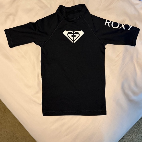Girls’ Roxy Rash Guard - Picture 4 of 4